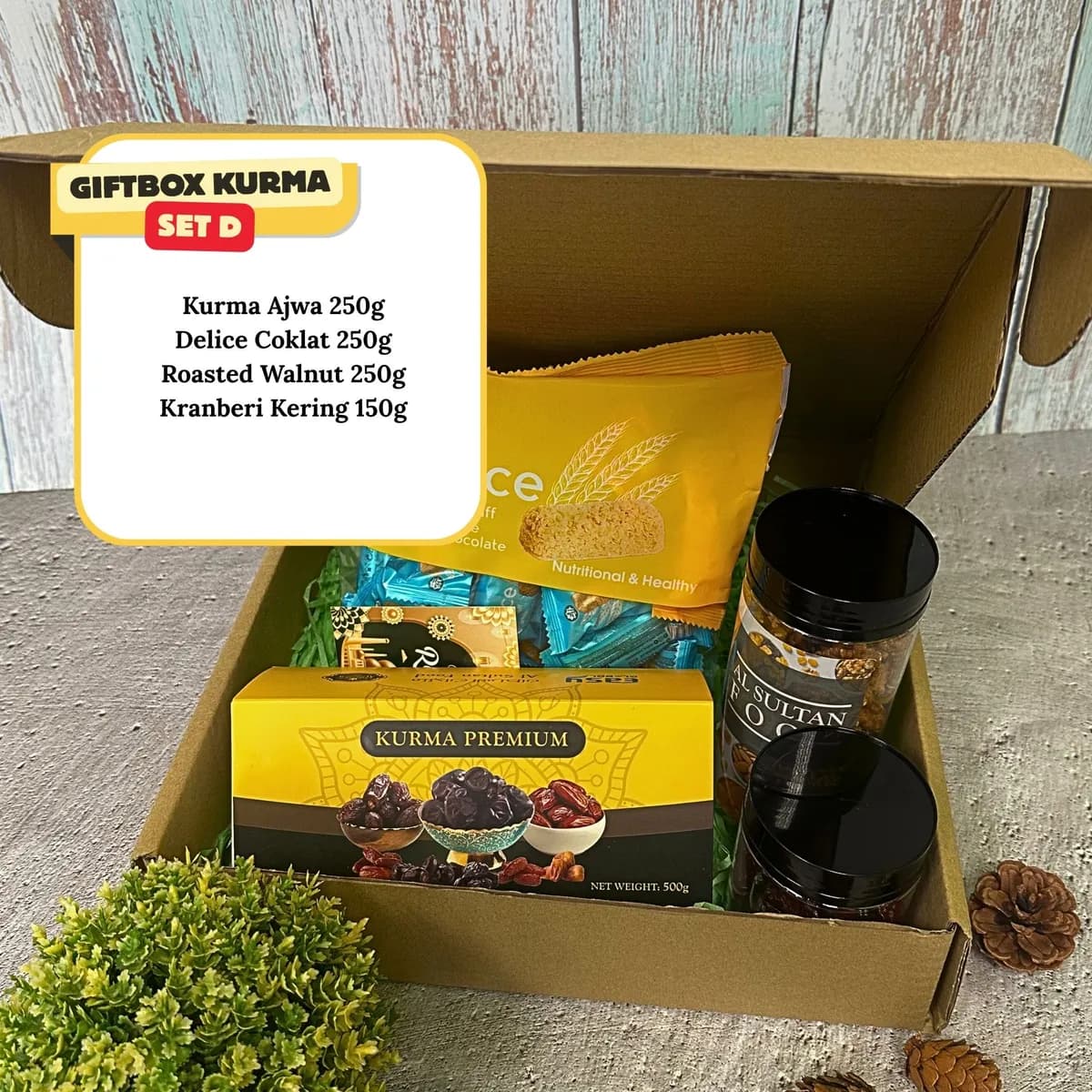 Isi Giftbox Sunnah Set D: kurma Medjool, coklat, buah kering dan kekacang